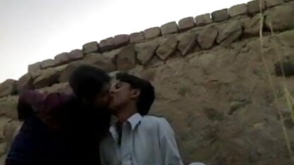 हो जाता है उसे सेक्सी बीएफ फुल मूवी एचडी में गधा गड़बड़